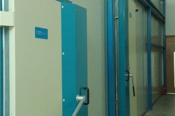 紧凑型电波暗室