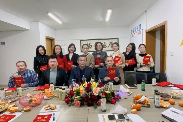 “为梦想 不止步”——2022完美收官